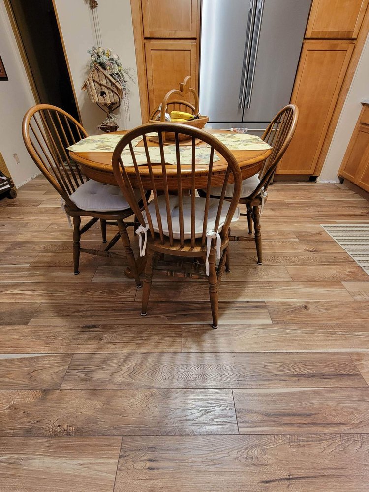 image of business Leon Country Floors & More