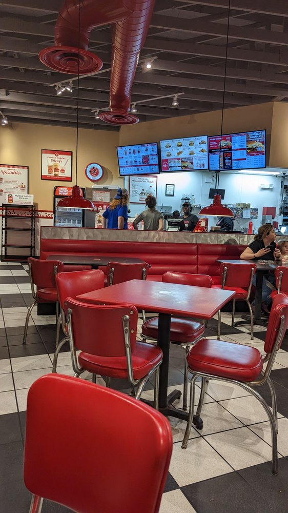 Freddy's Frozen Custard & Steakburgers