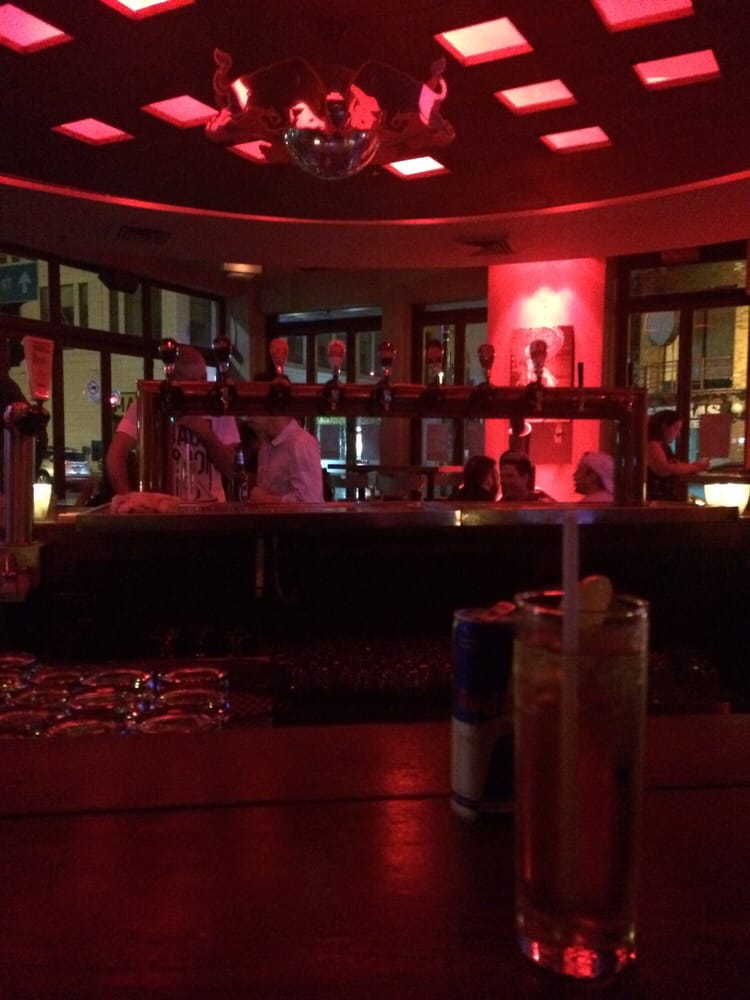 Sky Pub Club 20 Photos & 42 Reviews Dance Clubs 1474 Rue Saint