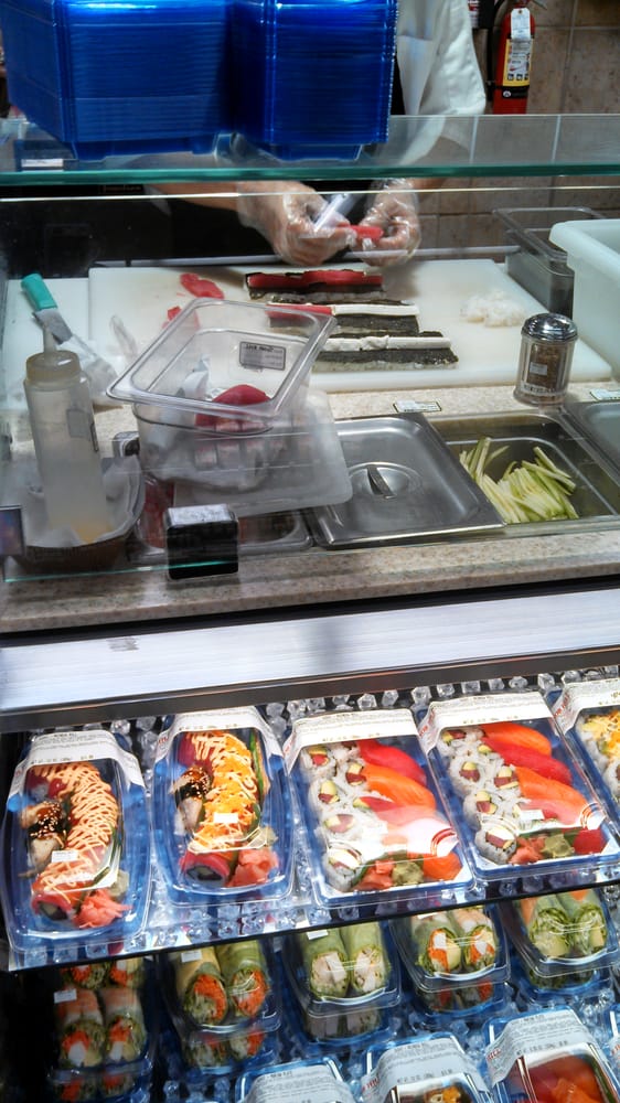 Tsunami Sushi