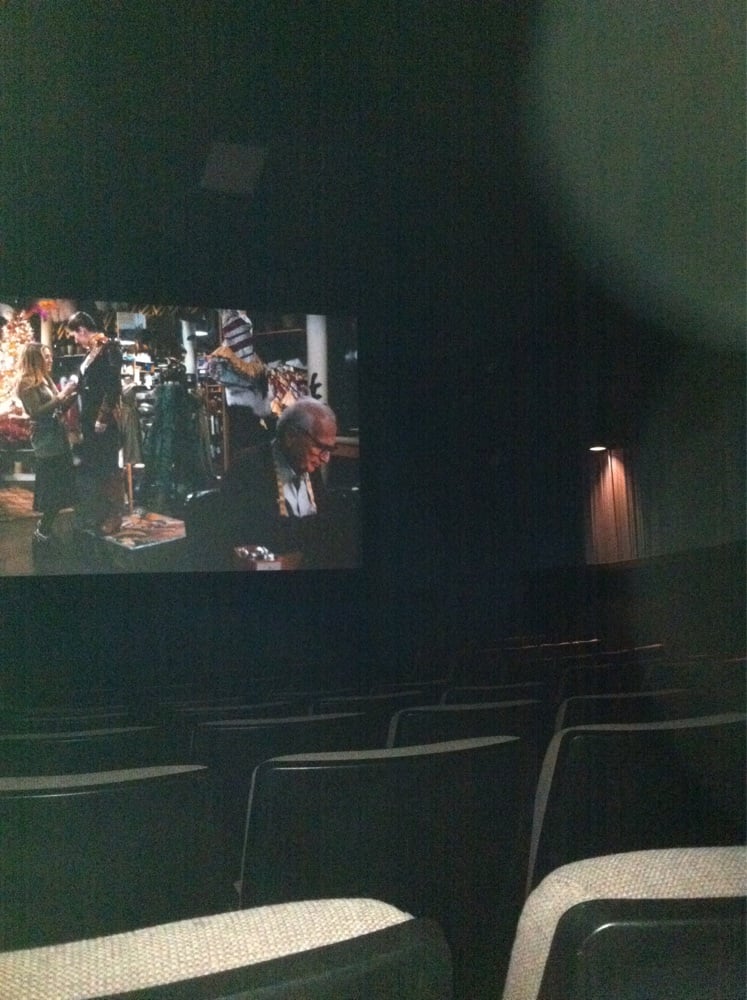AMC CLASSIC East Pointe 12