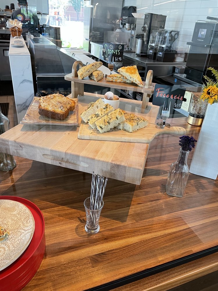 Blend Cafe + Bakery