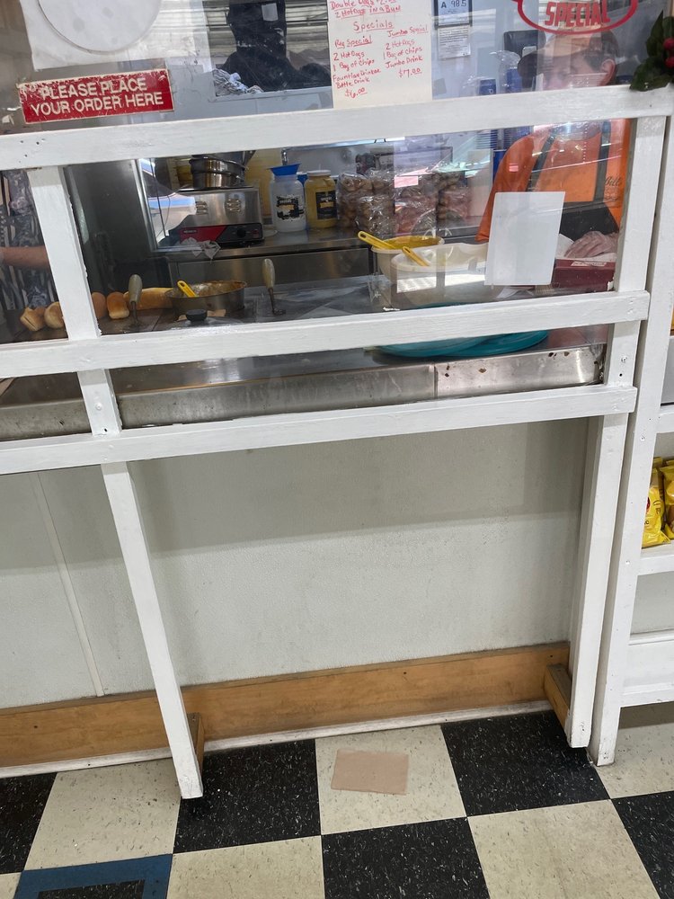 Bill's Hot Dog Stand