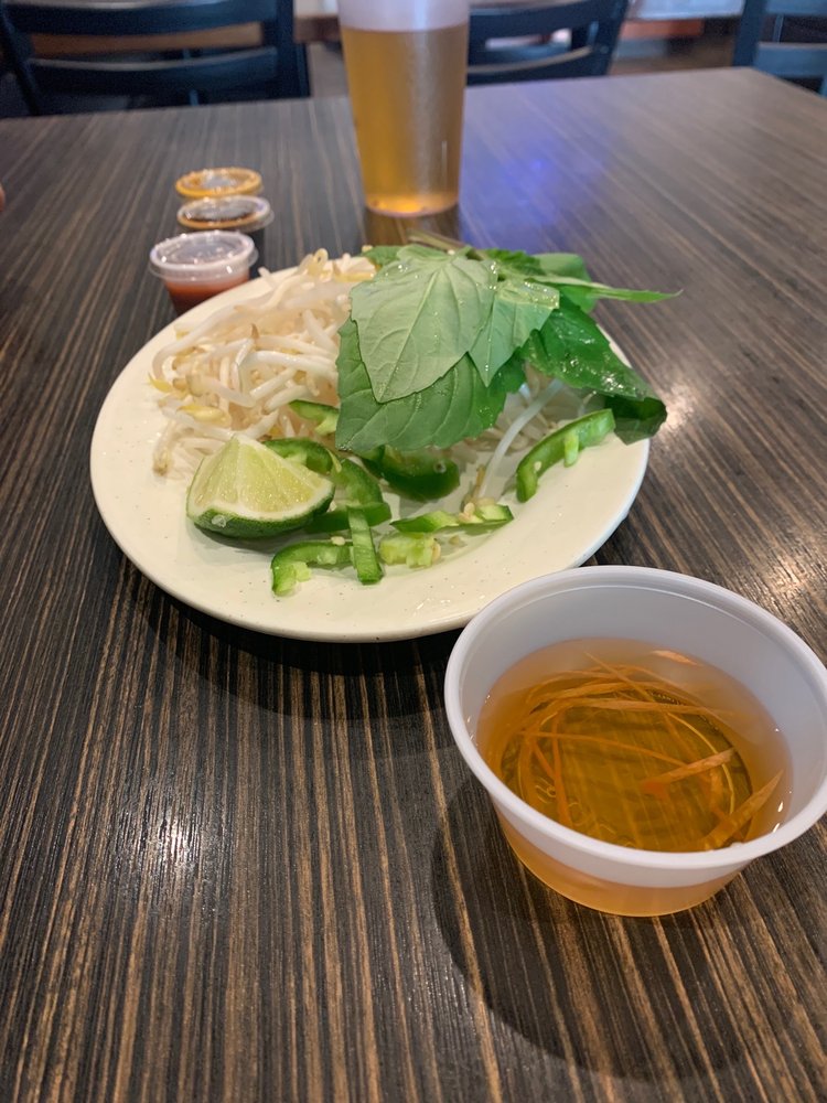 Pho Tau Bay
