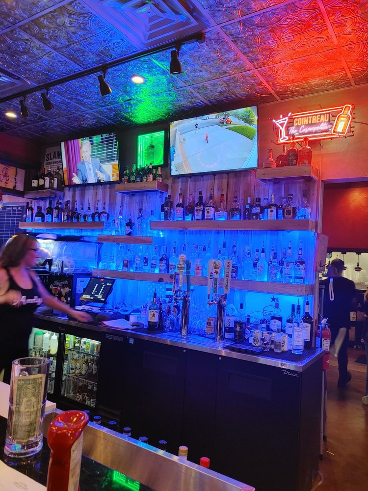 Andy's Bar & Grill