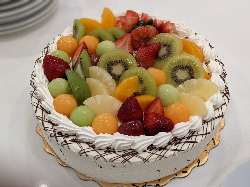 Maxim's Bakery