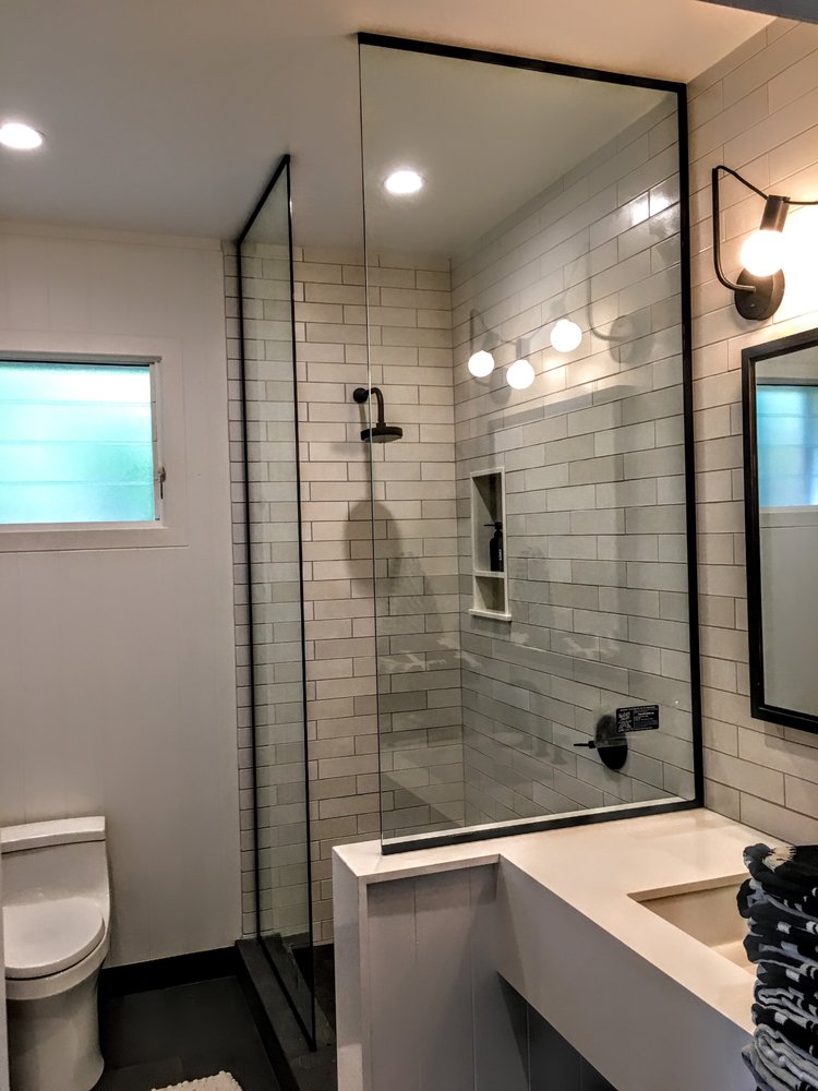 Heavy Glass Set Into Matte Black Channel Very Modern Yelp Photo Of Pacific Mirror Glass Kapaa Hi United States Heavy