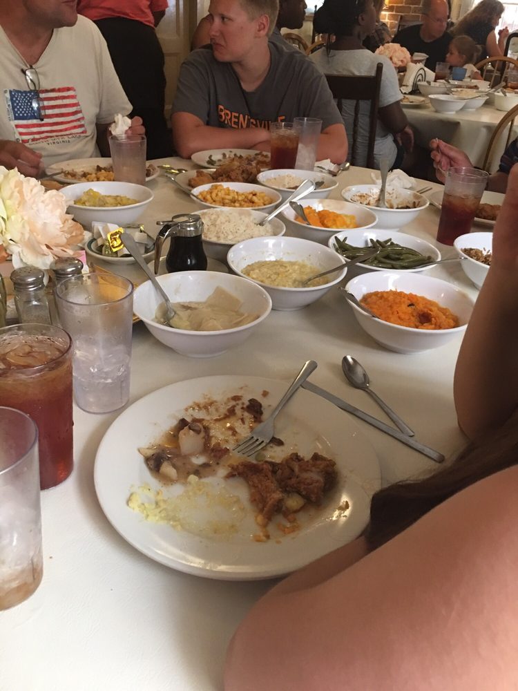 Get Your Grub On At Mrs Wilkes Yelp Photo Of Mrs Wilkes Dining Room Savannah Ga United States