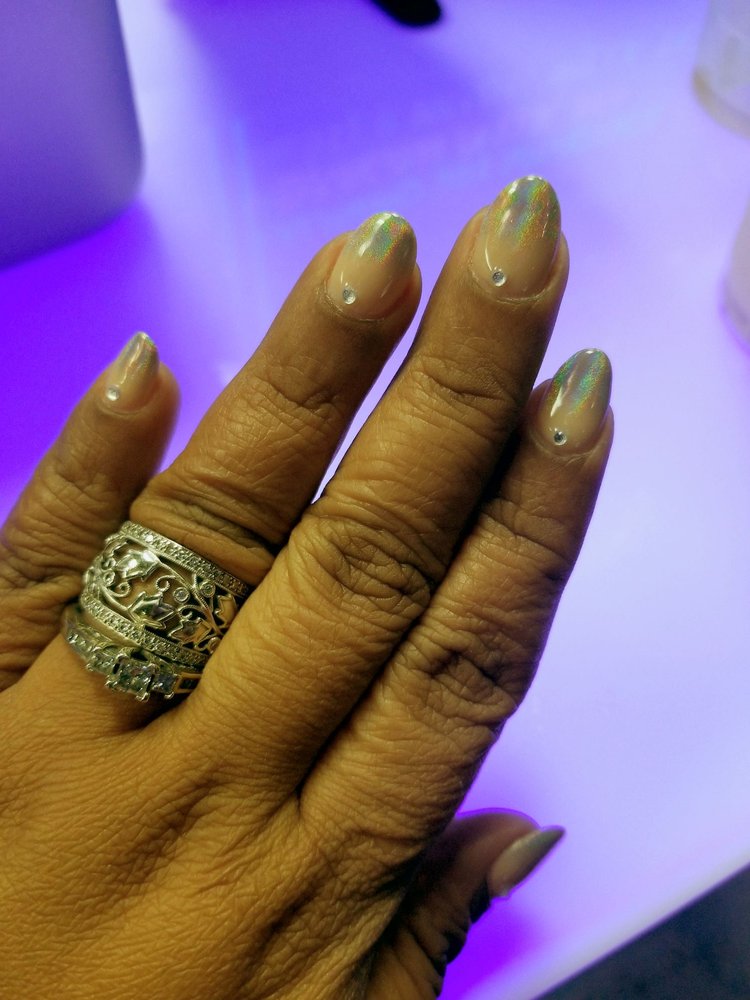 Alpha Nails