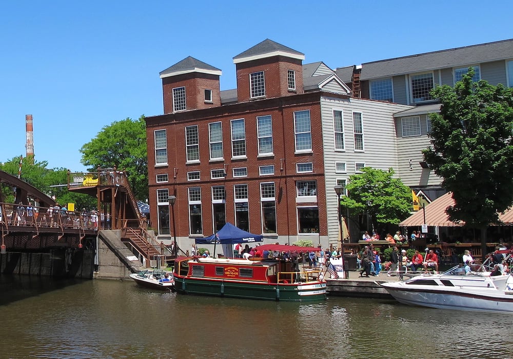 Casa Properties 6 N Main St, Fairport, NY, United States Phone