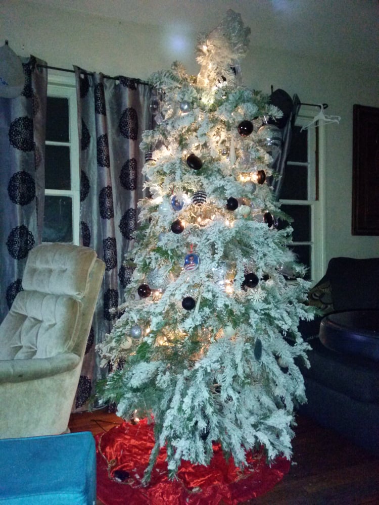 frosty s christmas trees temp closed 43 photos 44 reviews closed 43 photos 44 reviews christmas trees 4520 w sunset blvd east hollywood los angeles ca phone number yelp