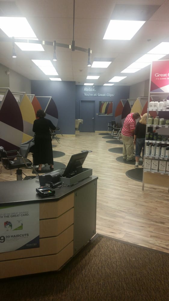 Great Clips Hair Salons 6901 Okeechobee Blvd, West Palm Beach, FL