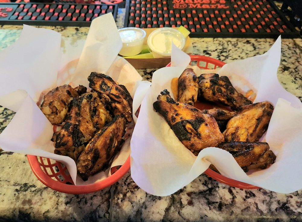 Fokker's Bar & Grille