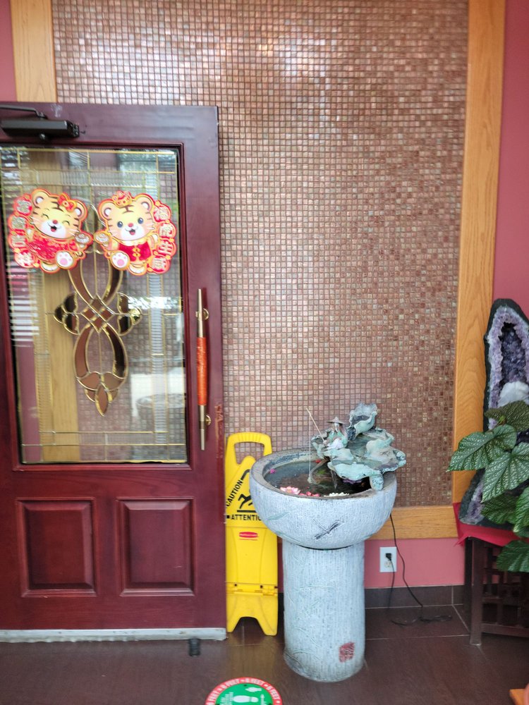 Mintea Sushi & Asian Bistro