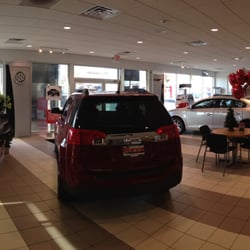 Hove Buick Gmc Auto Repair 1380 N Kinzie Ave Bradley Il Photo Of Hove Buick Gmc Bradley Il United States Showroom