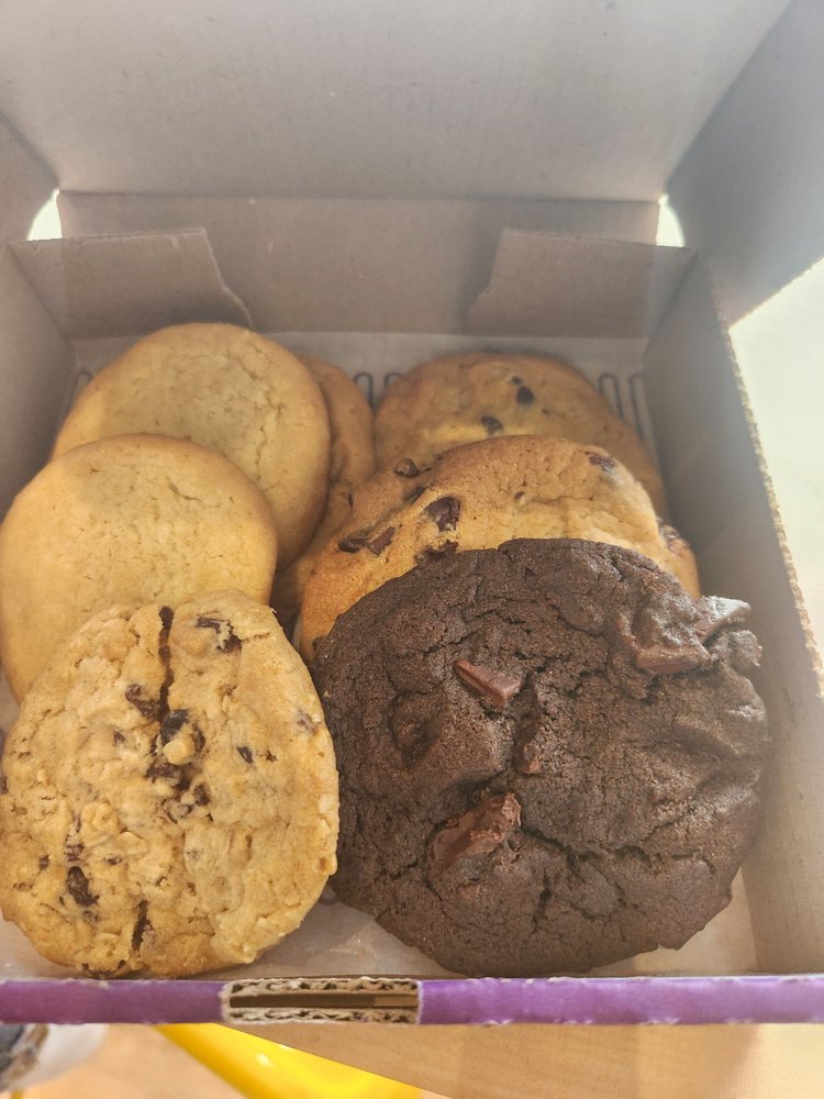 Insomnia Cookies