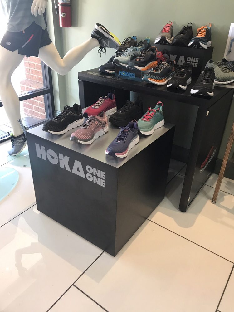 Runner’s Depot 14 Reviews Sports Wear 1378 Weston Rd, Fort