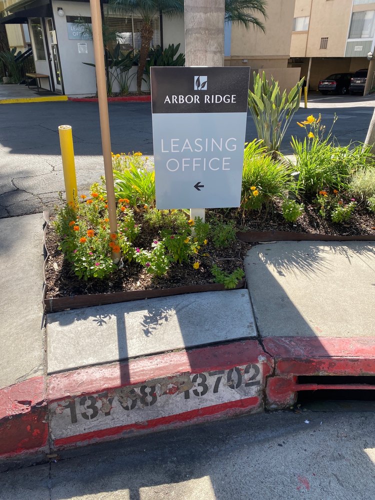 Arbor Ridge Apartments