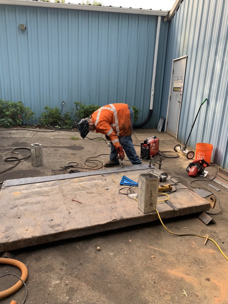 Hurd Contracting and Fabrication