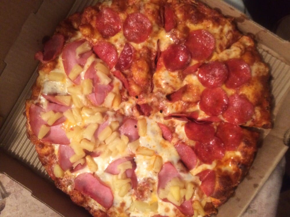 Medium Half Hawaiian And Pepperoni Yelp Photo Of Round Table Pizza San Jose Ca United States Medium Half