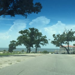 Oak S Iniums 1644 Beach Blvd Biloxi Ms Photo Of Oak S Iniums Biloxi Ms United States A View