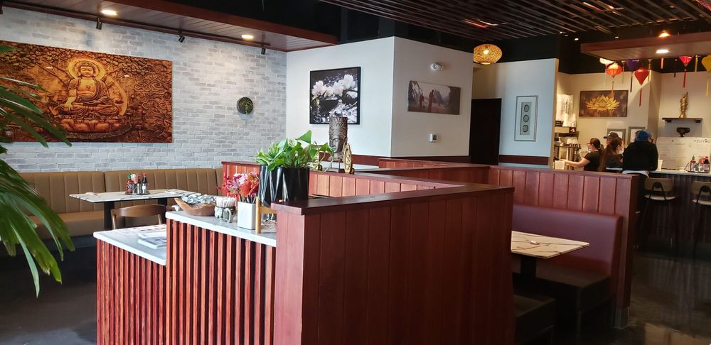 Pho Vanhly Asian Bistro