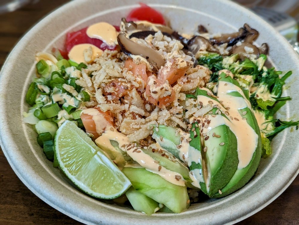 Fresca Bowl & Poke Mahi