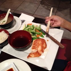 Volcano Sushi Closed 147 Photos 238 Reviews Bars 300 Photo Of Volcano Sushi Virginia Beach Va United States Grilled Salmon