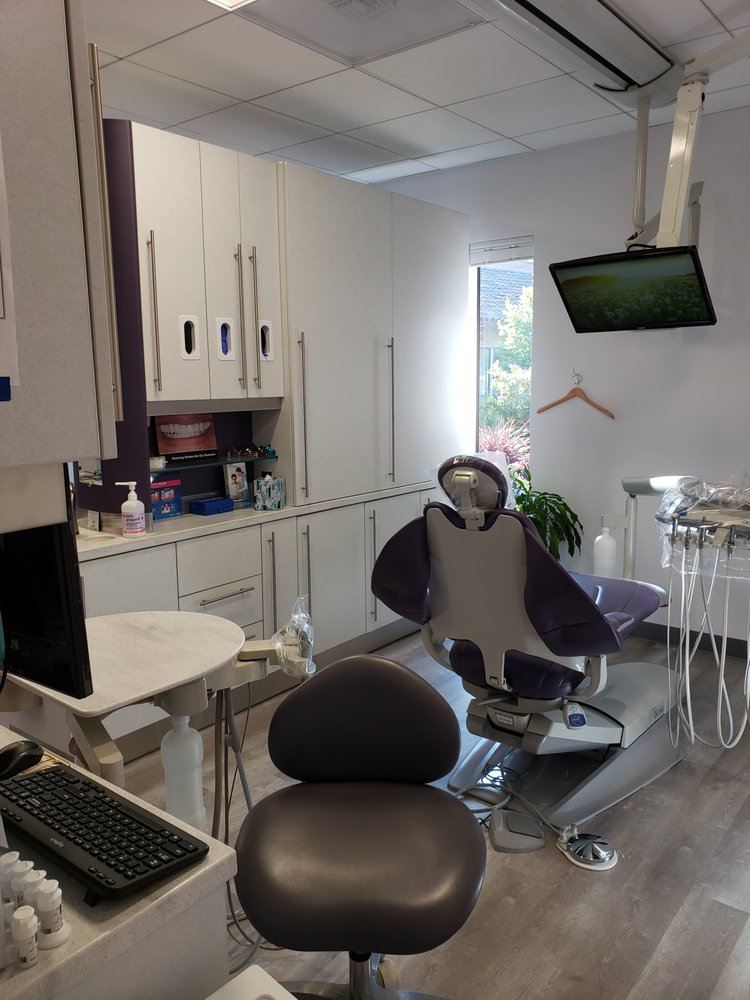 image of business Darya G Ghafourpour, DDS