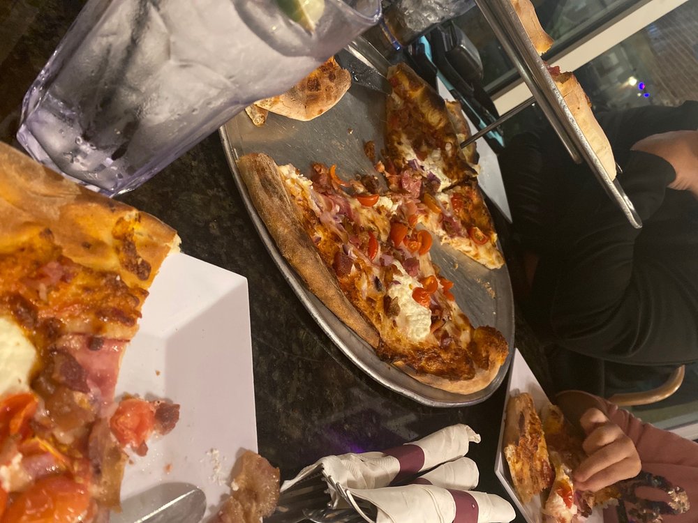 Bistro 326 Pizza
