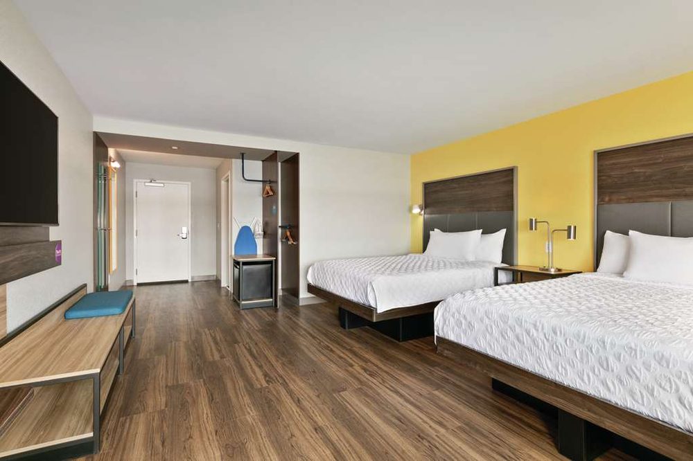 Tru by Hilton- Sebring