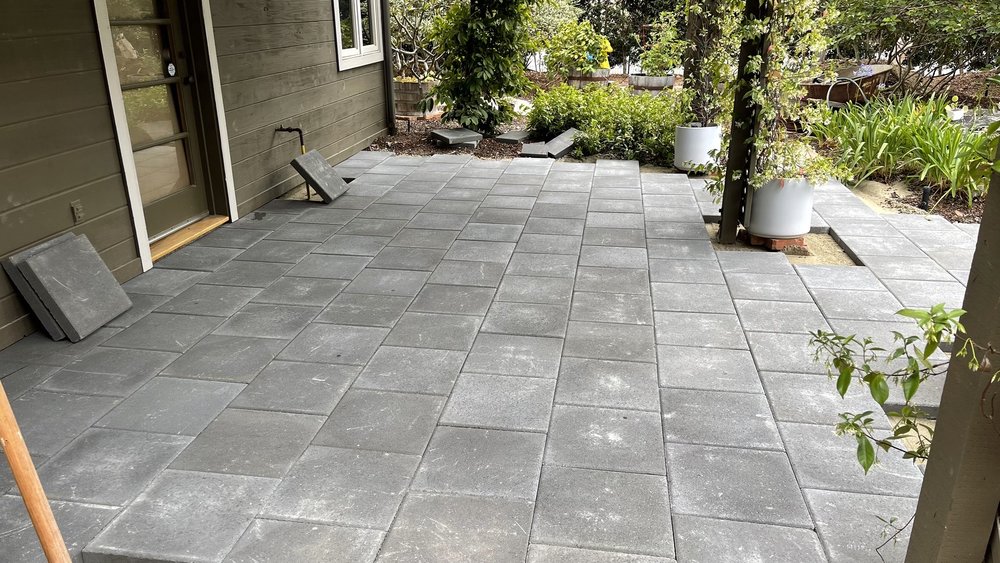 MH construction & Landscaping