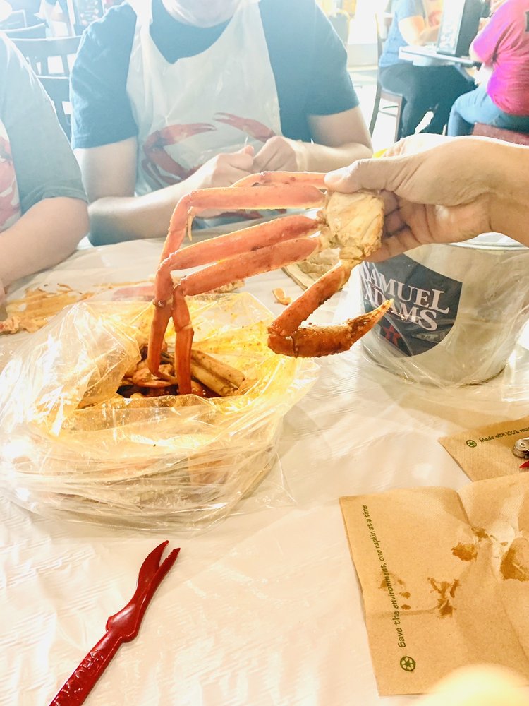 Crackin' Crab Seafood Boil