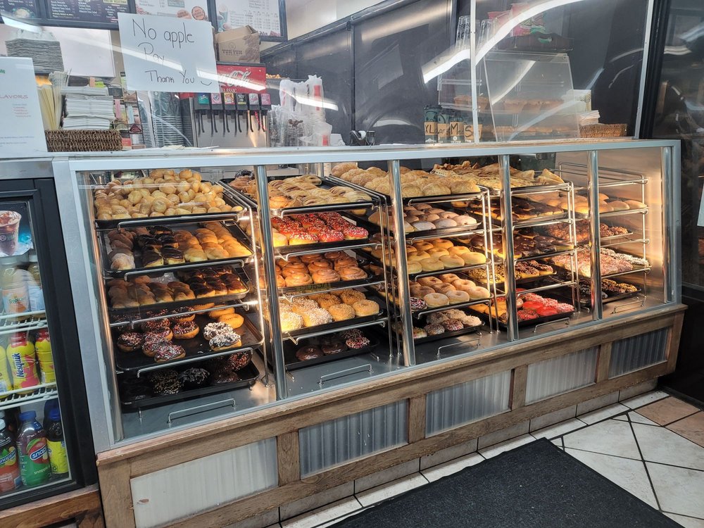Yum Yum Donuts