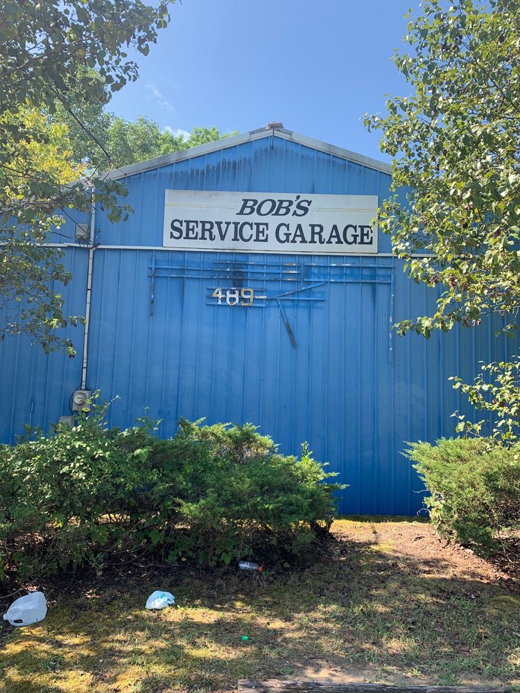 Bob's Service Garage