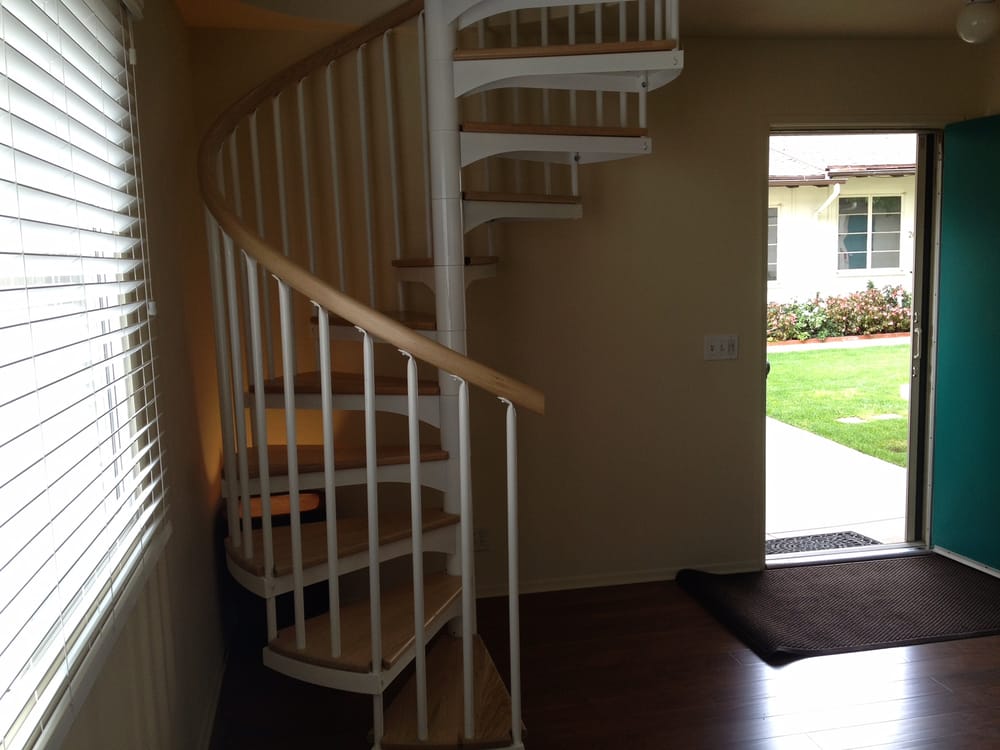 Raymond Arias Construction
