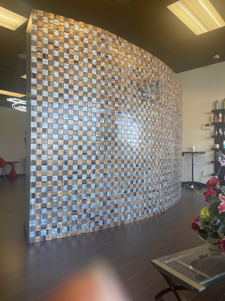 Luis F Salon