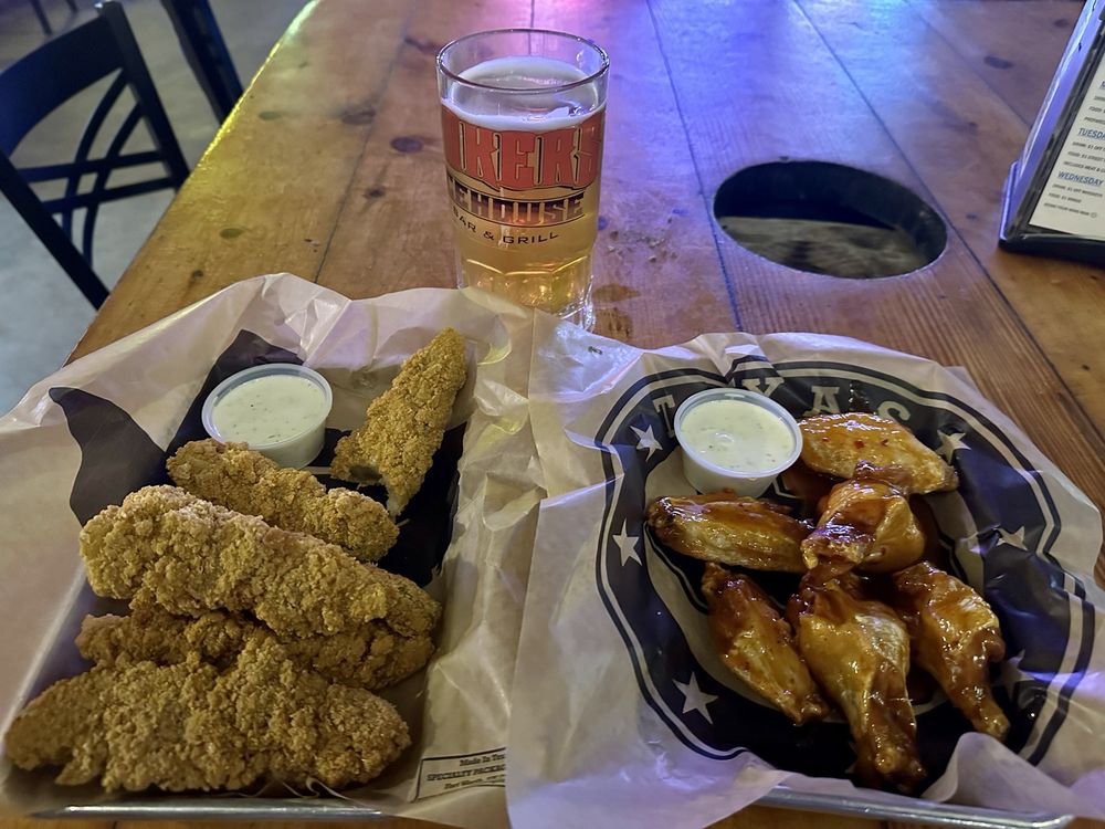 Jokers Icehouse Bar & Grill