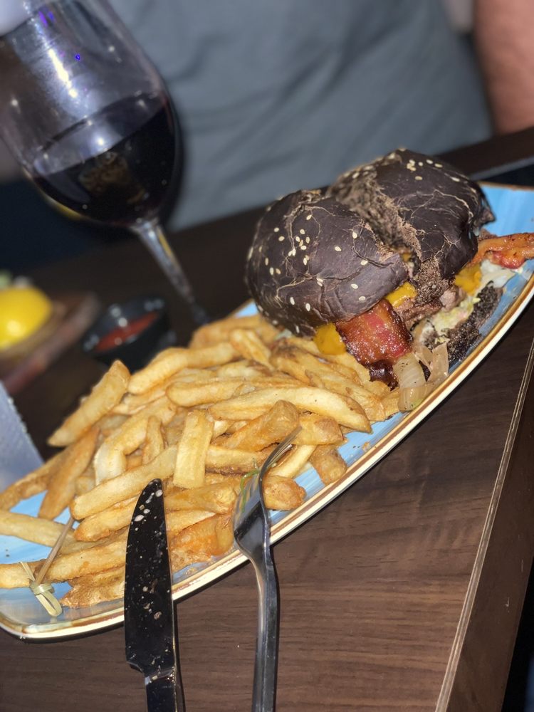 Copper Blues Rock Pub & Kitchen Copper Blues Rock Pub & Kitchen