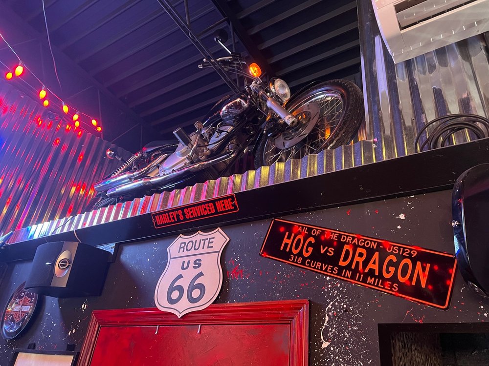 Halo Bar and Grill