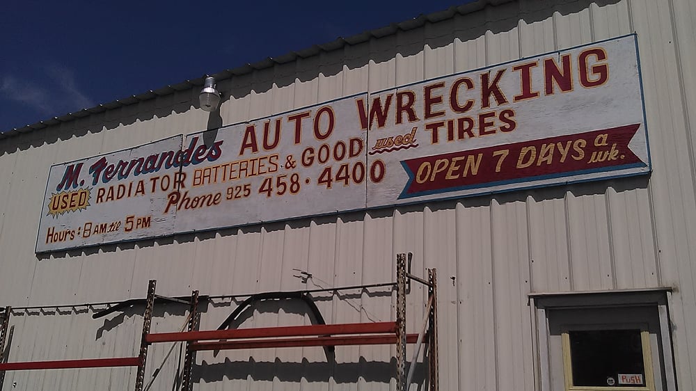 Fernandes Auto Wrecking & Towing