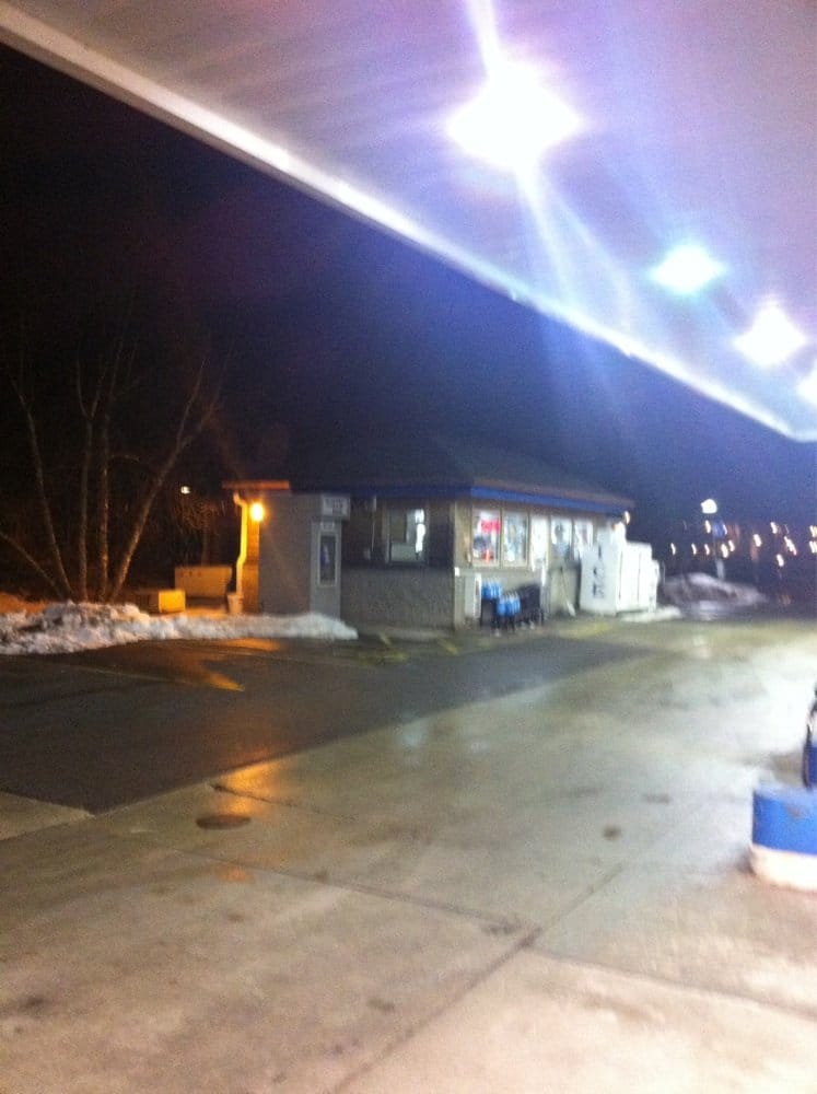 Clark Gas Station Gas Stations 10355 N Port Washington Rd, Mequon