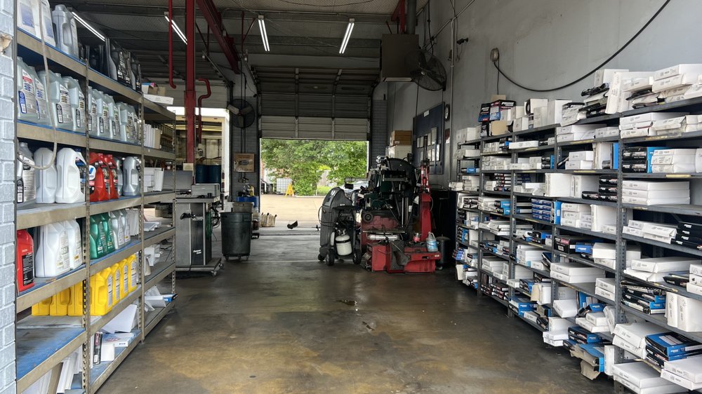 In & Out Oil Change