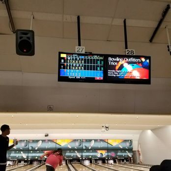 Pacific Avenue Bowl 34 Photos 54 Reviews Bowling 5939 Photo Of Pacific Avenue Bowl Stockton Ca United States I Never Win