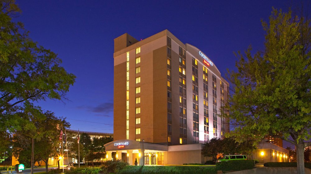 Courtyard by Marriott Alexandria Pentagon South