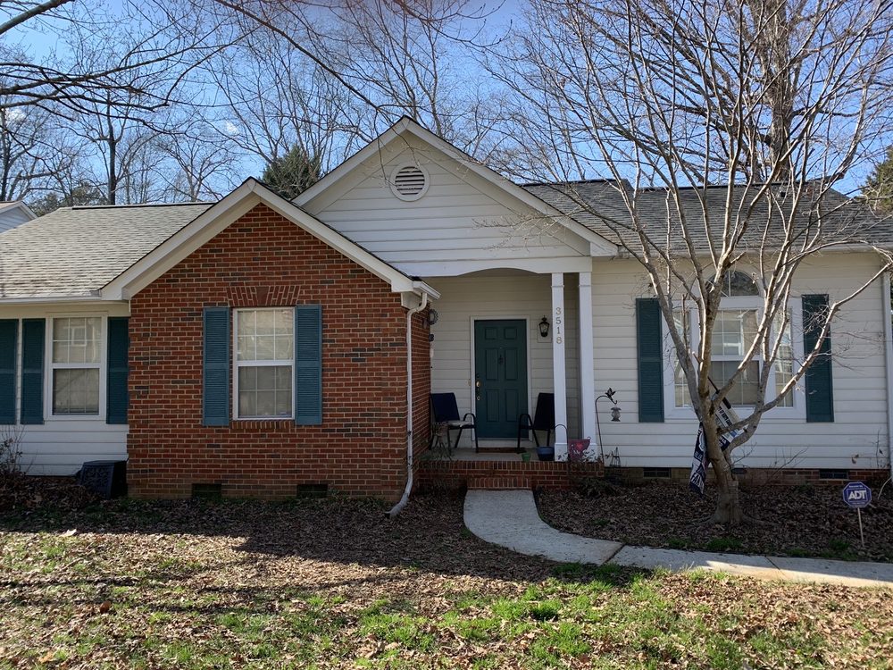 Debris Free Window & Gutter Cleaning