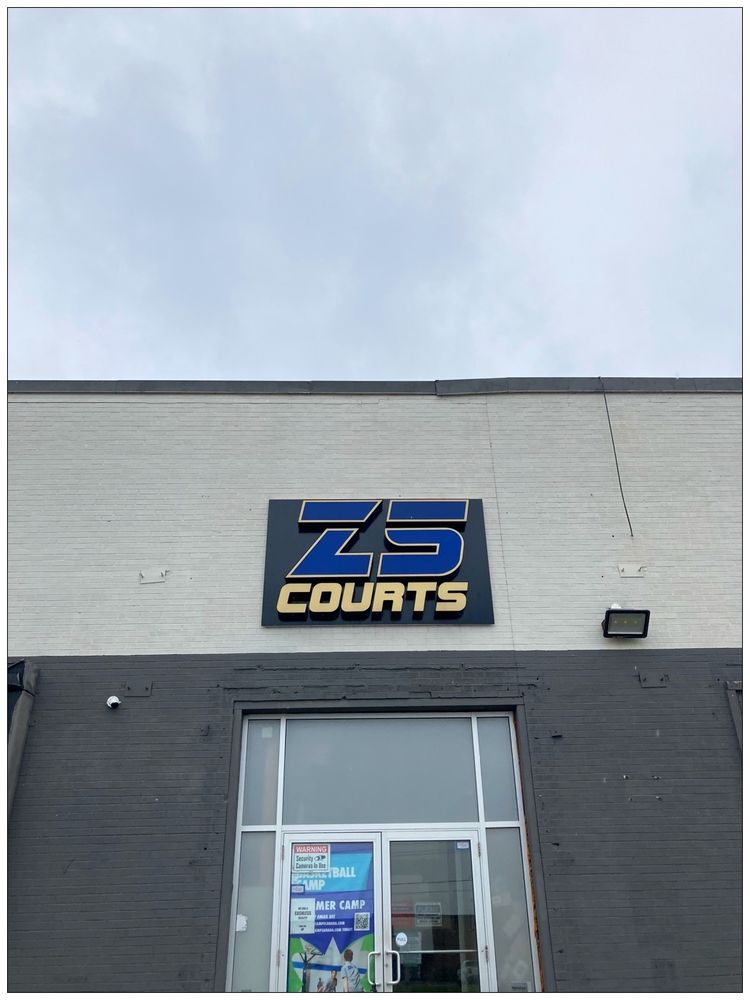 Z5 Courts