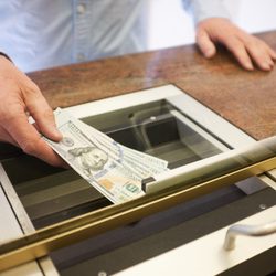 Pott Change Damrak Currency Exchange 95 Centrum Photo Of Pott Change Damrak Amsterdam Noord Holland The Netherlands Beste