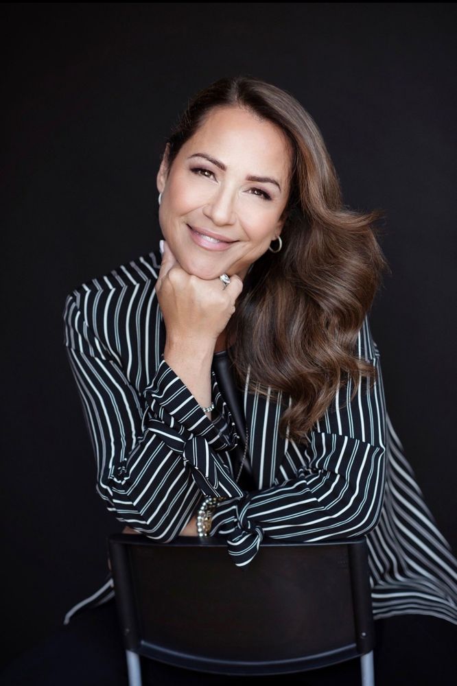 Susana Arkarakas - RE/MAX Premier