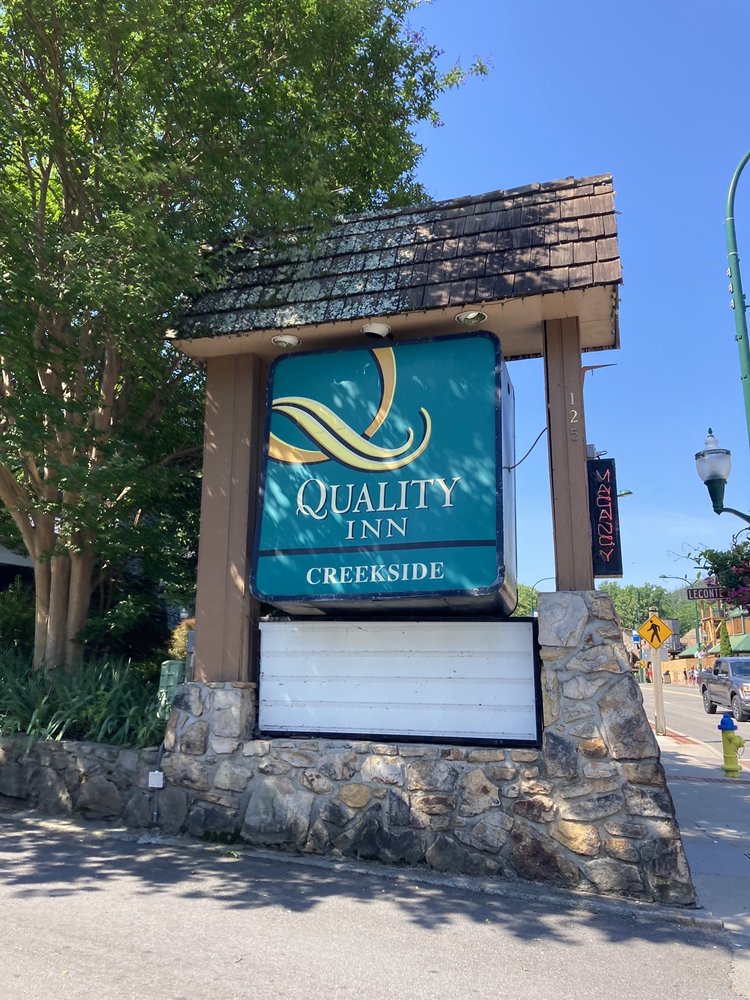 Quality Inn Creekside - Downtown Gatlinburg